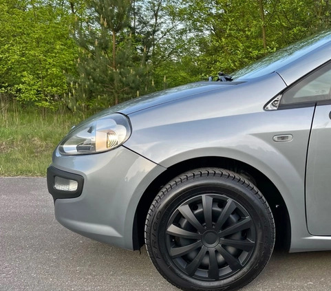 Fiat Punto Evo cena 9900 przebieg: 127000, rok produkcji 2010 z Zgierz małe 436